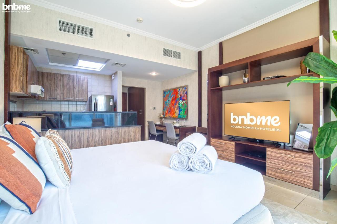 Bnbmehomes - Spacious Studio In Downtown Near Burj Khalifa - 1703 Dubai Bagian luar foto