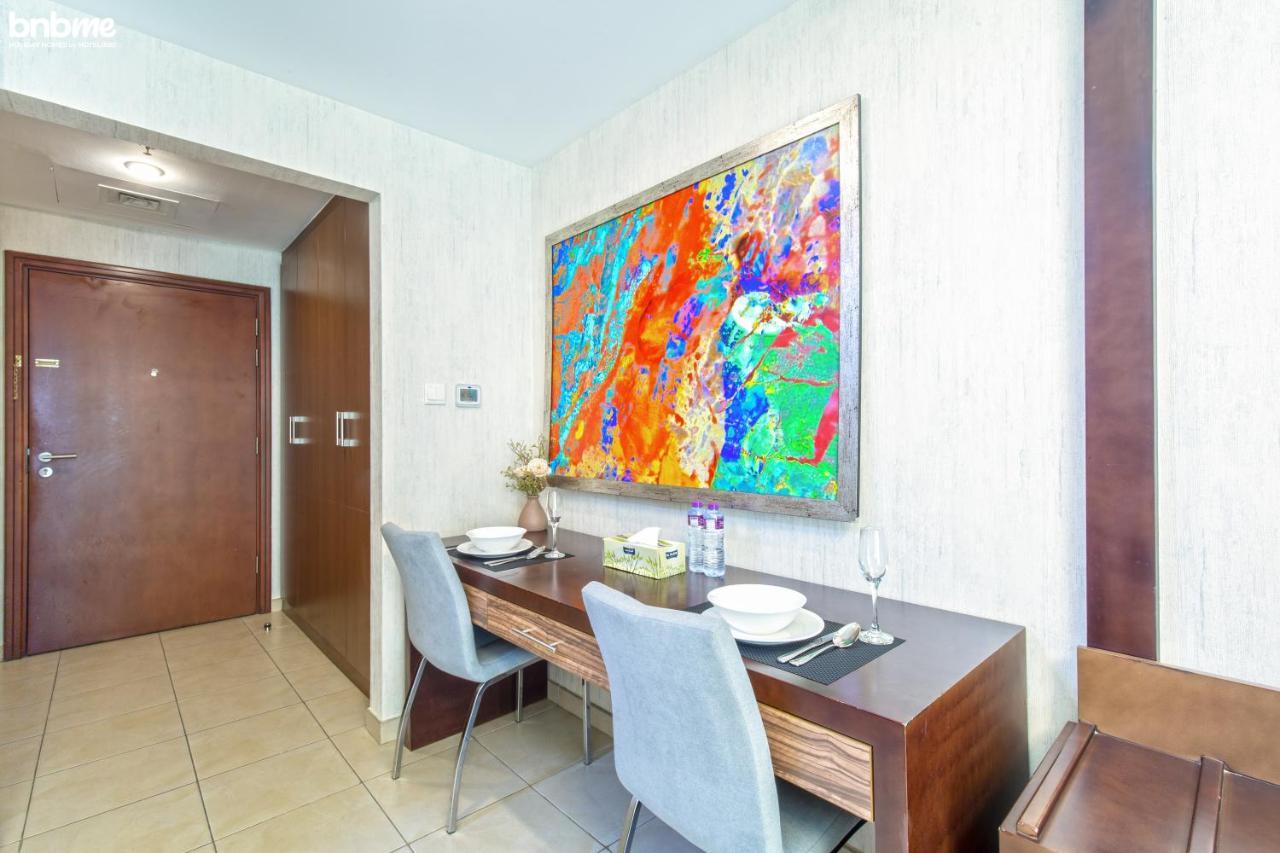 Bnbmehomes - Spacious Studio In Downtown Near Burj Khalifa - 1703 Dubai Bagian luar foto