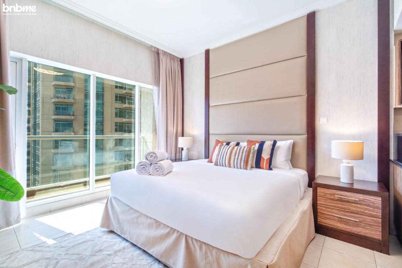Bnbmehomes - Spacious Studio In Downtown Near Burj Khalifa - 1703 Dubai Bagian luar foto