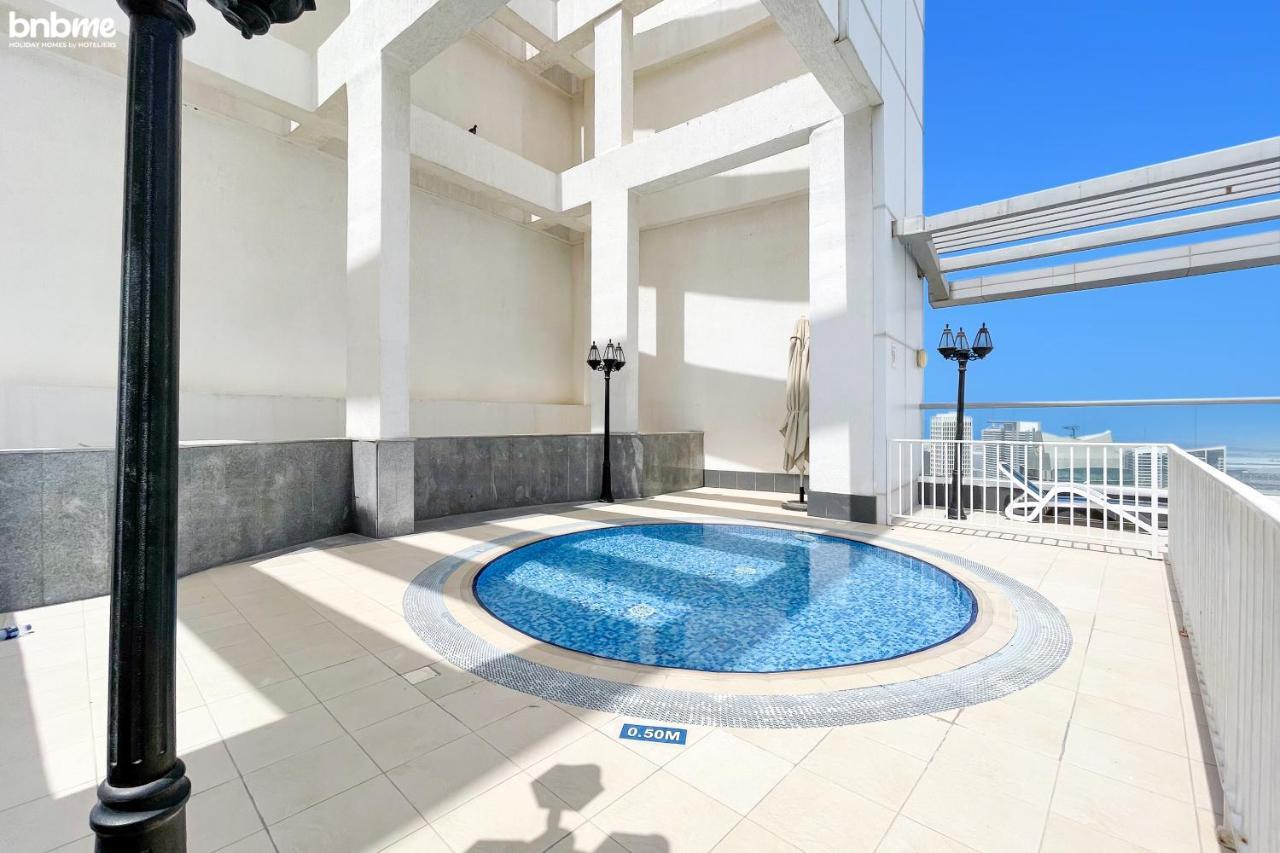 Bnbmehomes - Spacious Studio In Downtown Near Burj Khalifa - 1703 Dubai Bagian luar foto