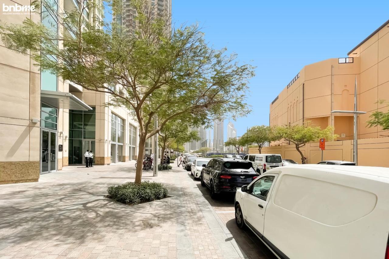 Bnbmehomes - Spacious Studio In Downtown Near Burj Khalifa - 1703 Dubai Bagian luar foto