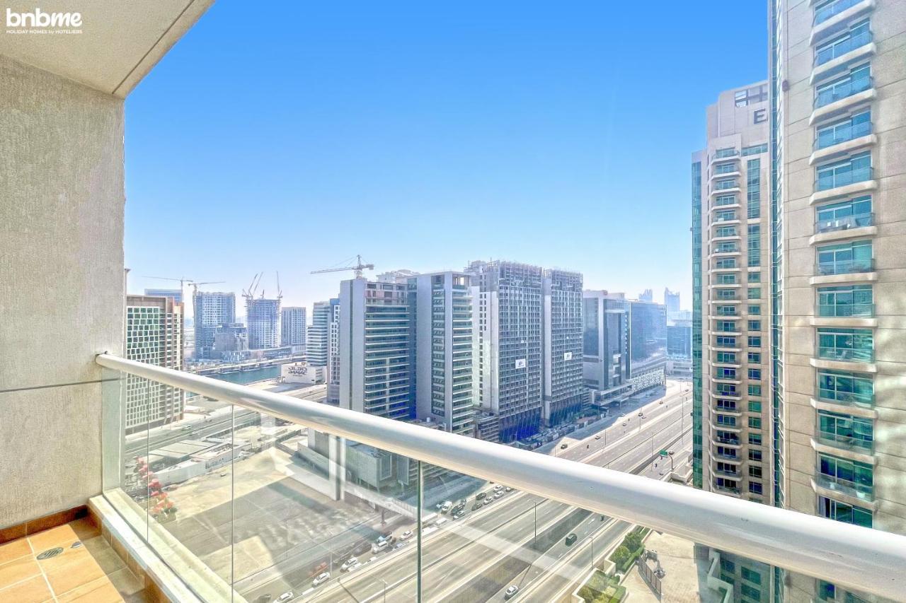 Bnbmehomes - Spacious Studio In Downtown Near Burj Khalifa - 1703 Dubai Bagian luar foto
